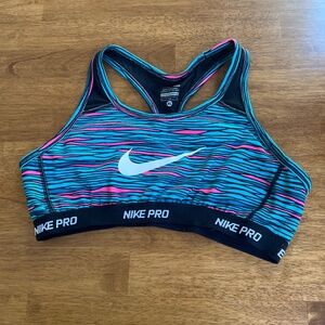 Nike Pro Dry-fit sports bra